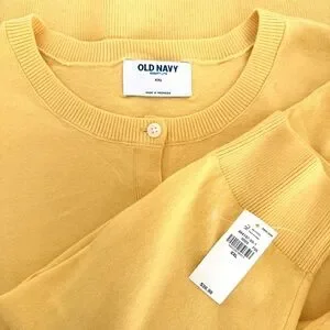 Old Navy Sweaters Old Navy Sosoft Lite Crop Cardigan So Soft